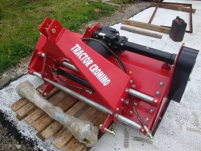 Mulčovač CRONIMO BCH-135 s hydraulickým přesuvem